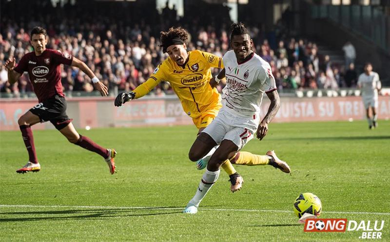 Nhận định soi kèo Salernitana vs AC Milan 2h45 ngày 23/12/2023