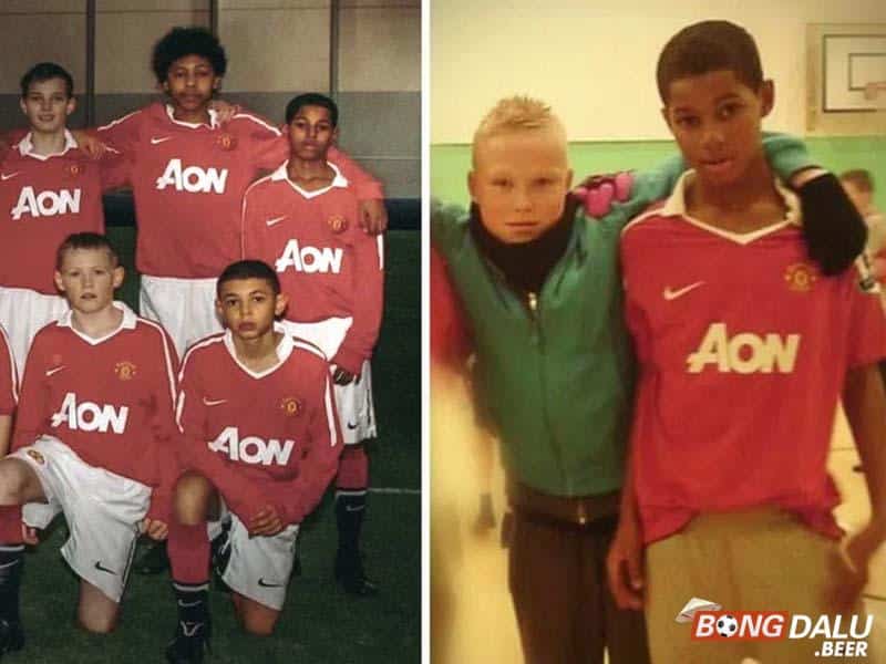 Marcus Rashford gia nhập lò đào tạo trẻ của Man United vào năm 7 tuổi
