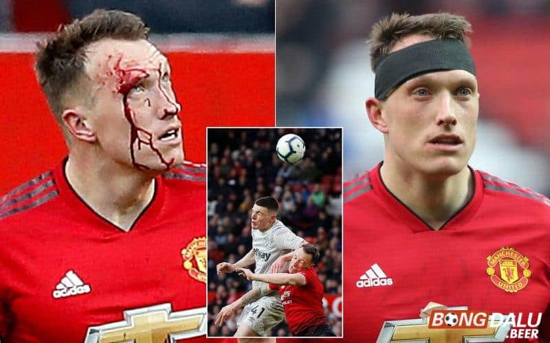 Sự nghiệp thăng trầm của Phil Jones trong màu áo Quỷ Đỏ