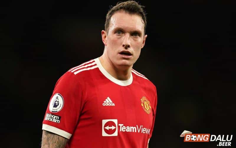 Phil Jones hiện tại ra sao?